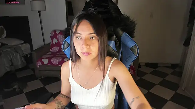 Miss Nicole online show from 7, 3, 2025