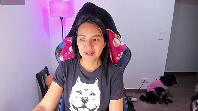 Miss Nicole online show from 2, 11, 2025