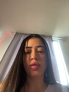 Snapshot of Reggie-Liam chatting on 22, 11, 2025 Reggie-Liam online show from 22, 11, 2025