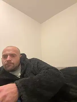 Snapshot of bigguy101 chatting on 27, 12, 2024 bigguy101 online show from 27, 12, 2024