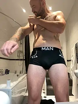 Snapshot of bigguy101 chatting on 6, 2, 2025 bigguy101 online show from 6, 2, 2025