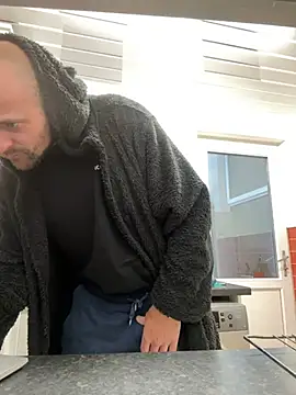 Snapshot of bigguy101 chatting on 9, 2, 2025 bigguy101 online show from 9, 2, 2025