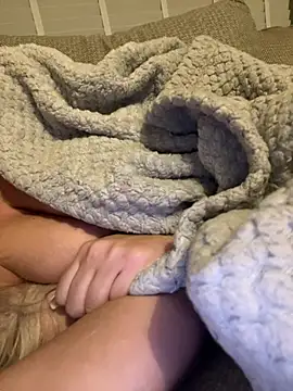 Bustyblondebabe32 online show from 5, 3, 2025