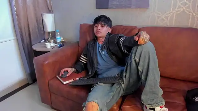 AcidMilo online show from 7, 12, 2024