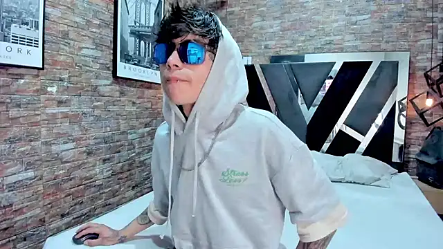 AcidMilo online show from 16, 12, 2024