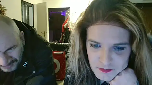 Snapshot of TransandBoy chatting on 12, 12, 2024 TransandBoy online show from 12, 12, 2024