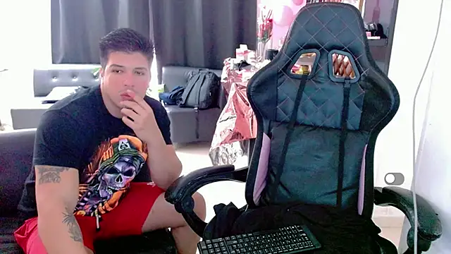 Snapshot of Karen_sex92 chatting on 14, 3, 2025 Karen sex92 online show from 14, 3, 2025