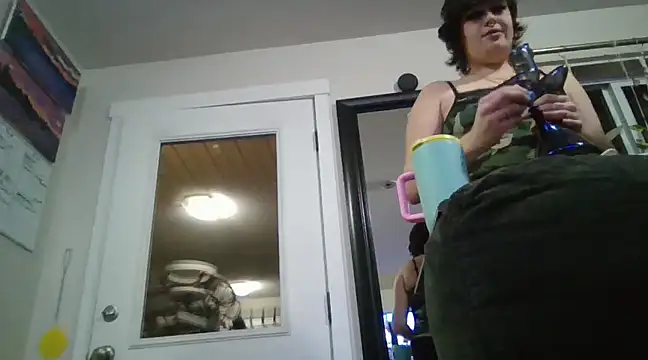 mikittyy online show from 1, 3, 2025