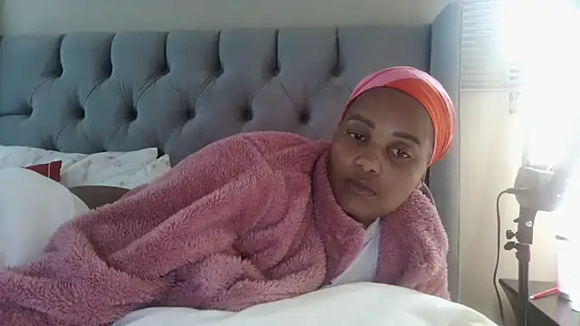 Snapshot of Charlie-Crawford chatting on 22, 4, 2026 Charlie-Crawford online show from 22, 4, 2026