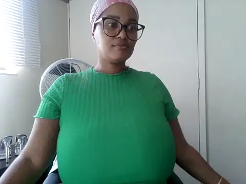 Snapshot of Charlie-Crawford chatting on 15, 5, 2026 Charlie-Crawford online show from 15, 5, 2026
