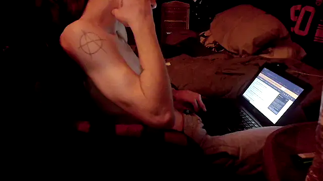 xxxTony999 online show from 4, 11, 2025