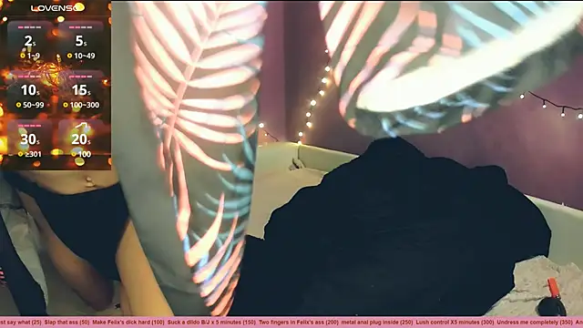 Littlepinkcat online show from 24, 12, 2024