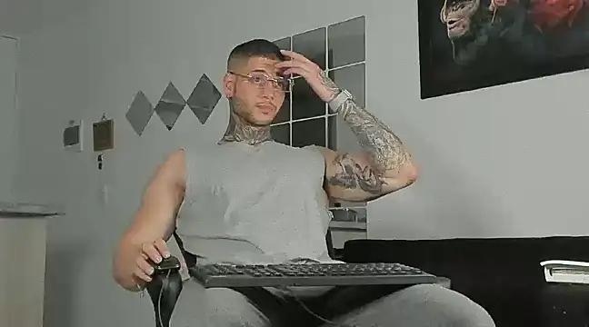 Snapshot of _jamesleandros1 chatting on 28, 2, 2025 jamesleandros1 online show from 28, 2, 2025