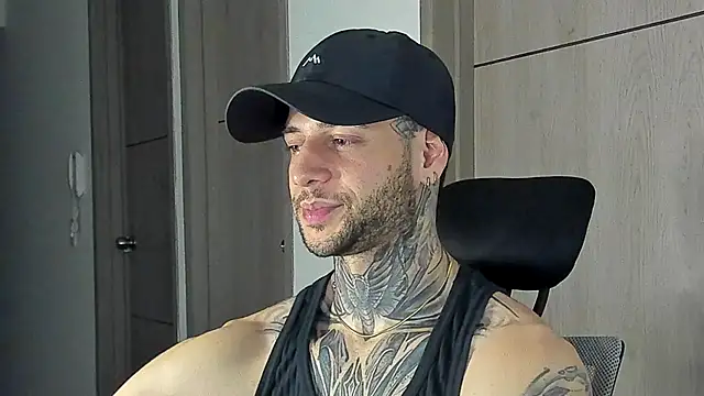 Snapshot of _jamesleandros1 chatting on 11, 9, 2025 jamesleandros1 online show from 11, 9, 2025