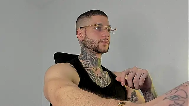 Snapshot of _jamesleandros1 chatting on 30, 9, 2025 jamesleandros1 online show from 30, 9, 2025