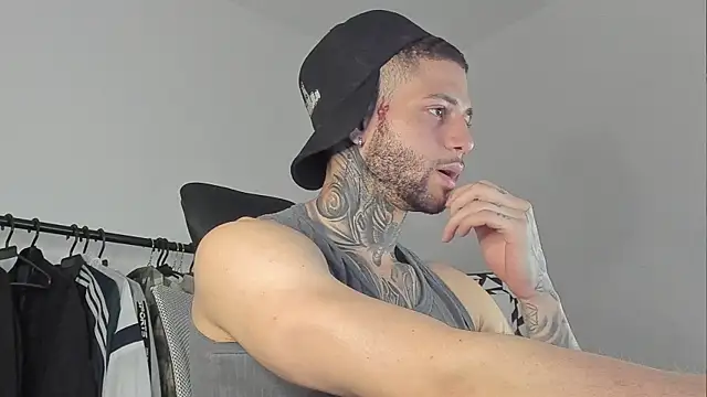 Snapshot of _jamesleandros1 chatting on 9, 10, 2025 jamesleandros1 online show from 9, 10, 2025