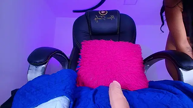 Snapshot of naomi_kyse chatting on 24, 2, 2026 naomi kyse online show from 24, 2, 2026