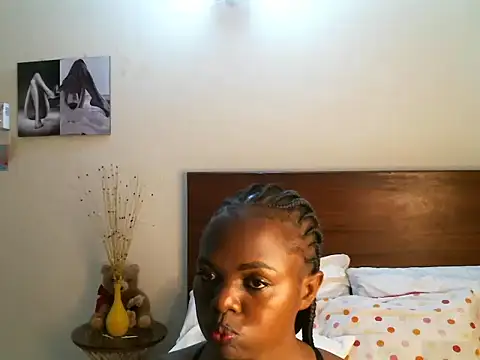 Snapshot of pay_tience chatting on 24, 4, 2026 pay tience online show from 24, 4, 2026