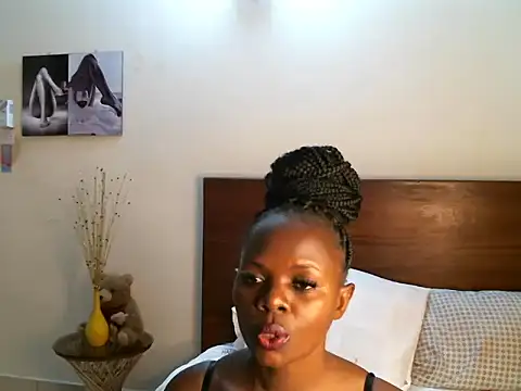 Snapshot of pay_tience chatting on 16, 5, 2026 pay tience online show from 16, 5, 2026