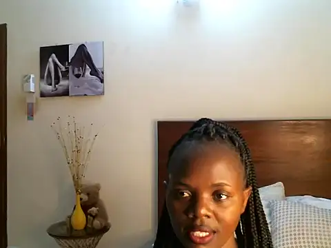 Snapshot of pay_tience chatting on 18, 5, 2026 pay tience online show from 18, 5, 2026