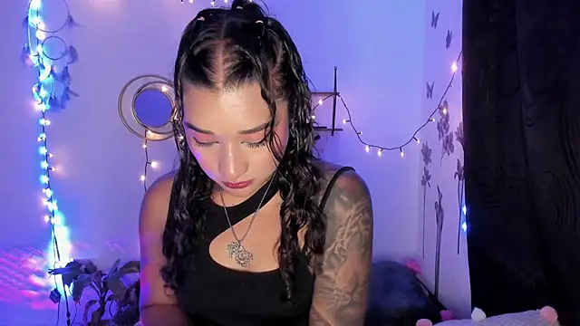 Eva Lee  online show from 15, 3, 2025