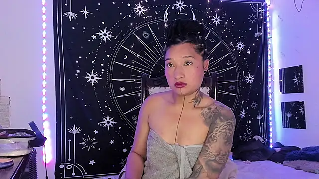 Eva Lee  online show from 19, 11, 2025