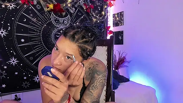 Eva Lee  online show from 14, 12, 2025