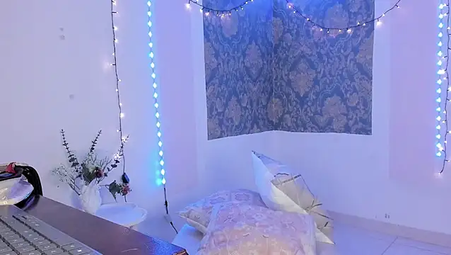 Eva Lee  online show from 26, 3, 2026