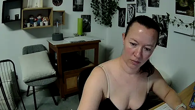 AnyaKreyxh online show from 15, 2, 2026