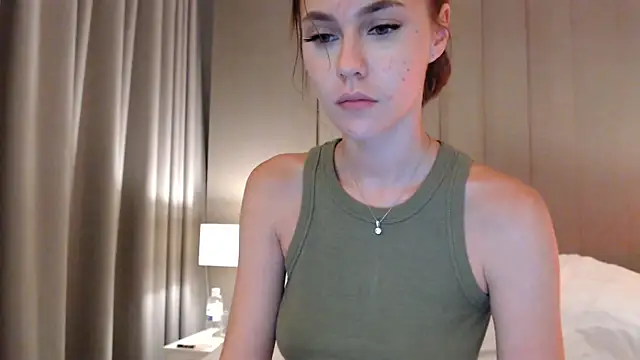 Snapshot of Meow_Sophie chatting on 2, 2, 2025 Meow Sophie online show from 2, 2, 2025