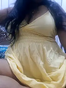 Snapshot of chubby_wife chatting on 2, 2, 2025 chubby wife online show from 2, 2, 2025