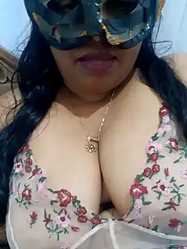 Snapshot of chubby_wife chatting on 6, 2, 2025 chubby wife online show from 6, 2, 2025