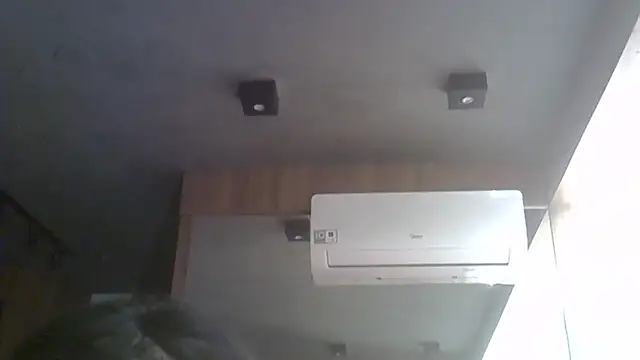 Skinny-Kitten online show from 12, 4, 2026