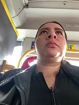 Abril Luv online show from 13, 3, 2026