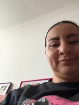 Abril Luv online show from 30, 3, 2026