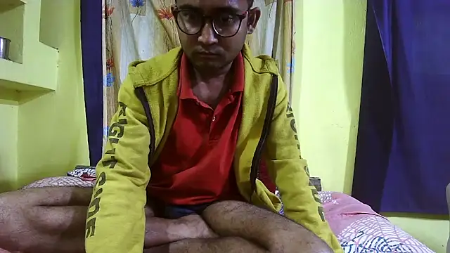 Cute boy2000 online show from 18, 12, 2024