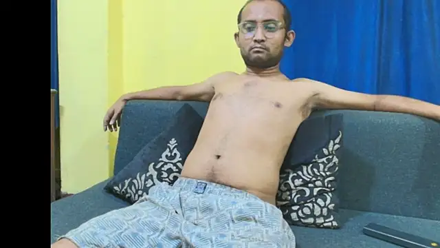 Cute boy2000 online show from 22, 5, 2026