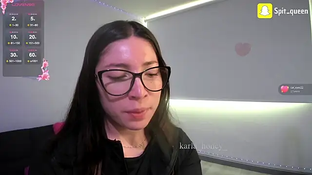 Snapshot of Spit_queen chatting on 9, 10, 2025 Spit queen online show from 9, 10, 2025