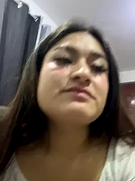 Snapshot of LuceroRm chatting on 10, 10, 2025 LuceroRm online show from 10, 10, 2025