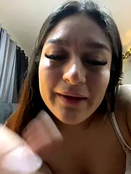 Snapshot of LuceroRm chatting on 16, 12, 2025 LuceroRm online show from 16, 12, 2025