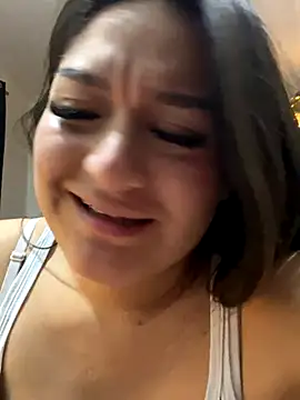 Snapshot of LuceroRm chatting on 17, 12, 2025 LuceroRm online show from 17, 12, 2025