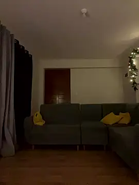 Snapshot of LuceroRm chatting on 9, 1, 2026 LuceroRm online show from 9, 1, 2026