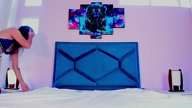 Snapshot of EmmaWilliamss chatting on 10, 12, 2024 EmmaWilliamss online show from 10, 12, 2024