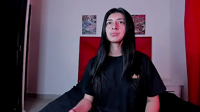 Snapshot of EmmaWilliamss chatting on 15, 1, 2025 EmmaWilliamss online show from 15, 1, 2025