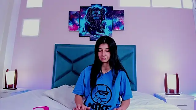 Snapshot of EmmaWilliamss chatting on 1, 2, 2025 EmmaWilliamss online show from 1, 2, 2025