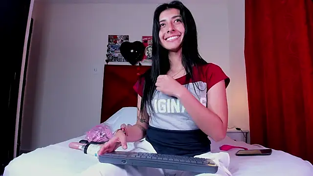 Snapshot of EmmaWilliamss chatting on 20, 2, 2025 EmmaWilliamss online show from 20, 2, 2025