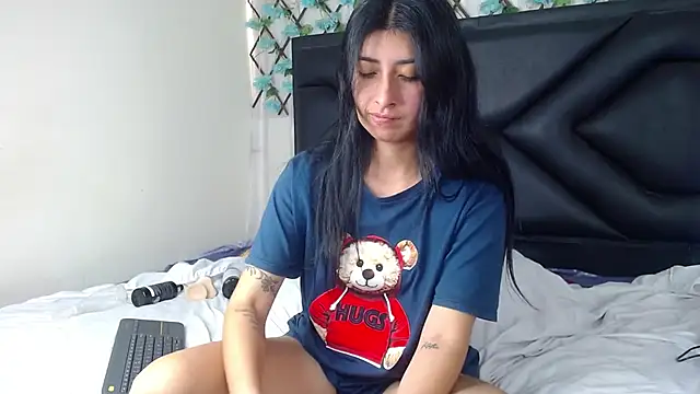 Snapshot of EmmaWilliamss chatting on 29, 11, 2025 EmmaWilliamss online show from 29, 11, 2025