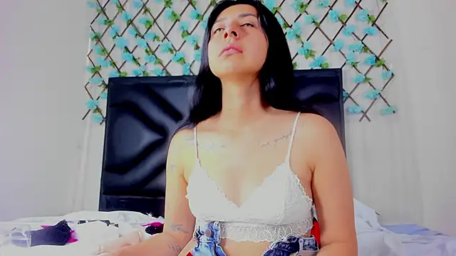 EmmaWilliamss online show from 15, 6, 2026
