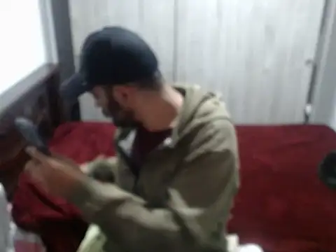 Uncut Hairy Dick online show from 31, 3, 2026