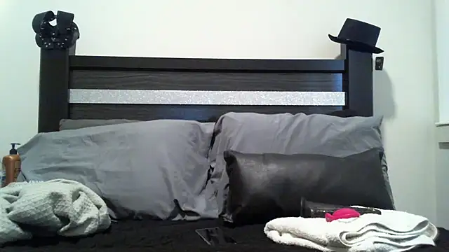 lofibunni online show from 12, 2, 2026